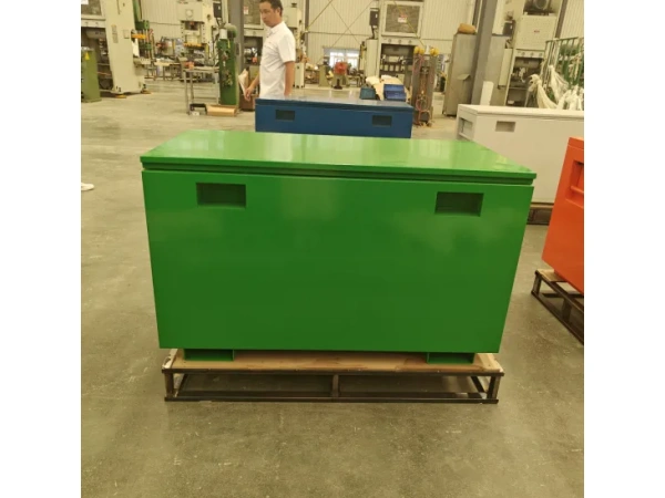 Quali sono le caratteristiche di una cassetta degli strumenti multifunzionale?