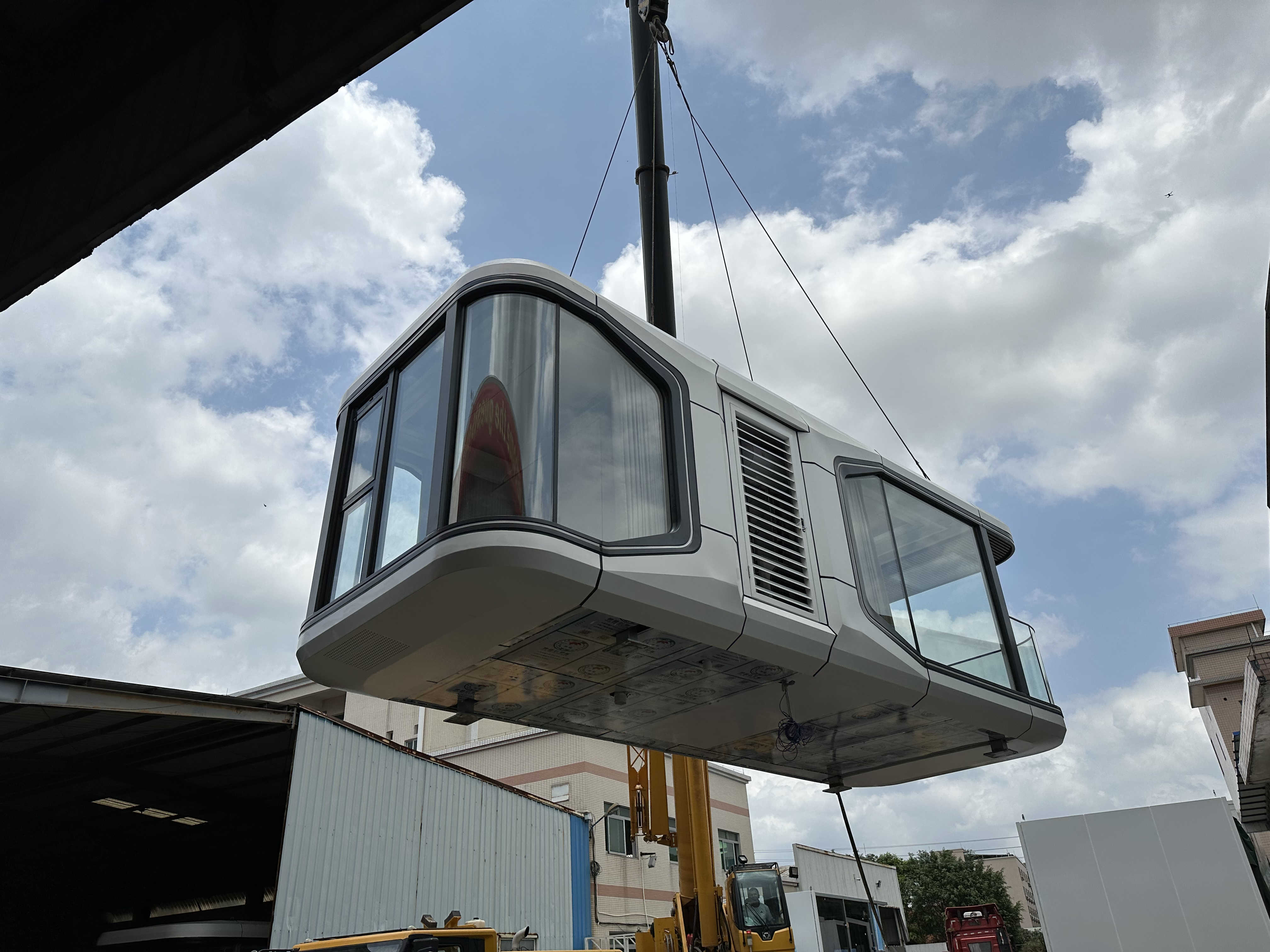 Come impacchettare la casa della capsula dello spazio?