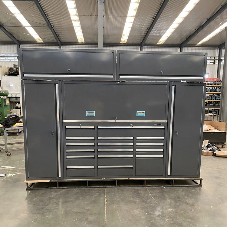 Nuovi mobili per garage di design