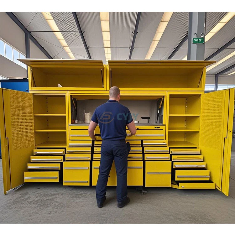 Armadi per garage spaziali di stoccaggio
